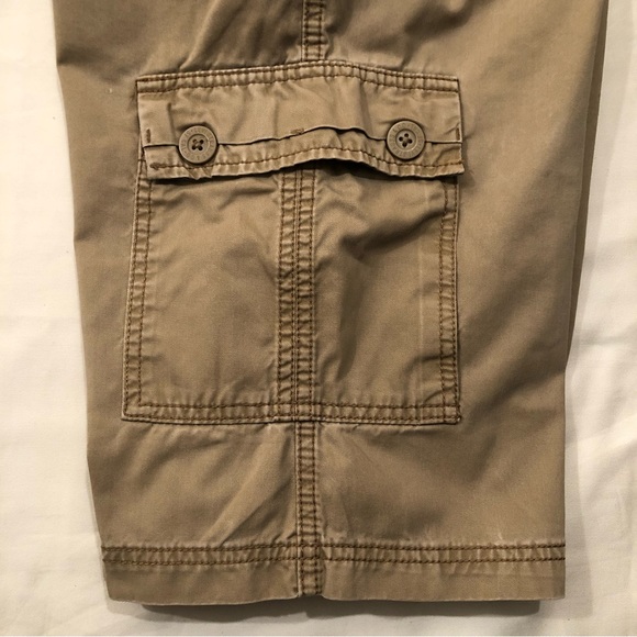 Boys Levis Khaki Cargo Shorts - Picture 11 of 13